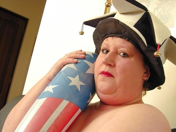 18P Fat American fan plumper stretched