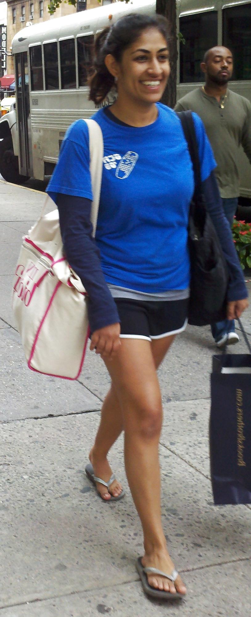 4P New York Girls in the Street - Union Square