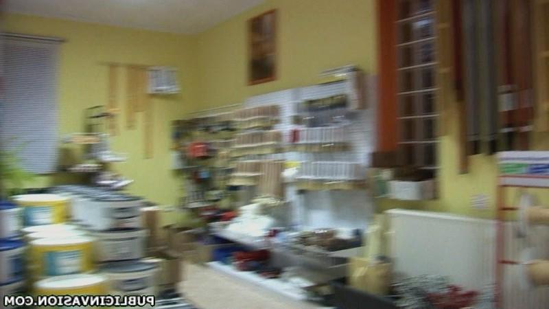 16P total slut has sex with a stranger at the malls hair salon