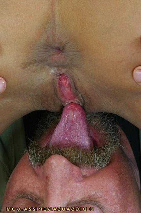16P a girl sucking pizza guys dick inside her home