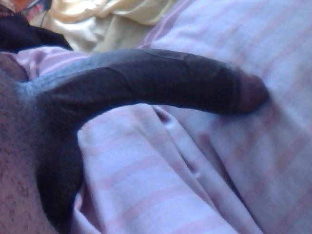 16P Naked amateur jerking his large white cock