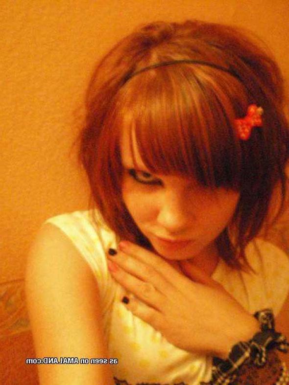 14P Nice selection of steamy hot amateur scene girlfriends