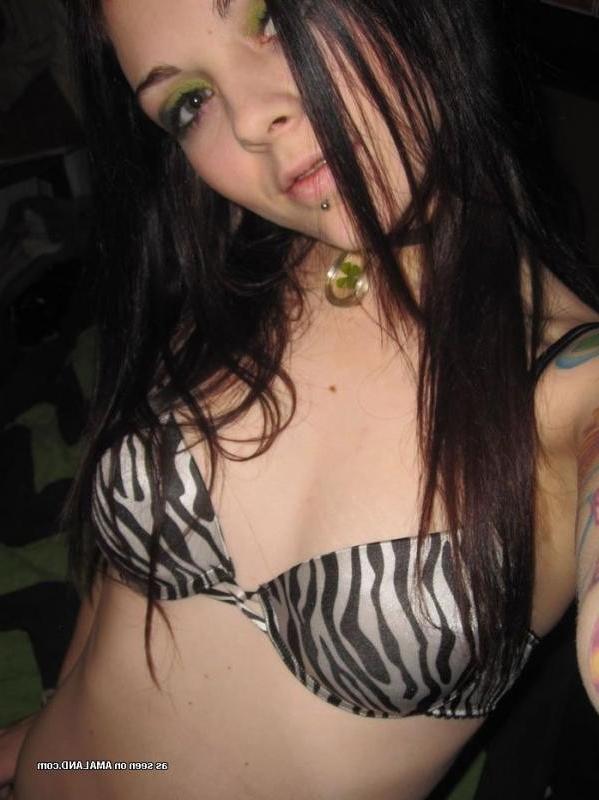 12P Inked rocker chick spreading and showing her shaved twat