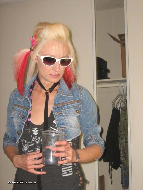 16P Nice gallery of a wild horny punk rocker chick