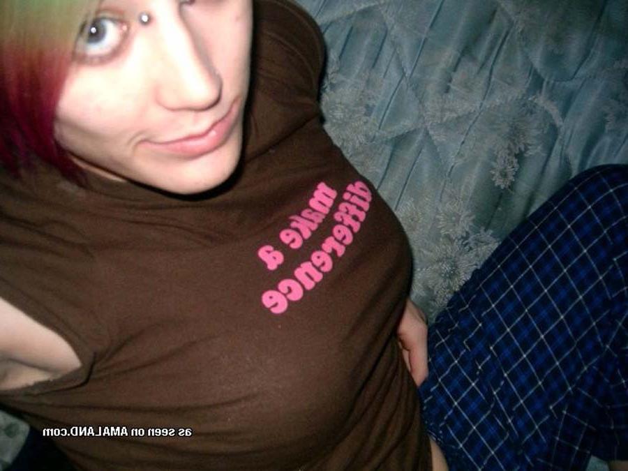 16P Nice selection of a steamy hot kinky punk GF