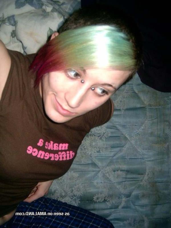 16P Nice selection of a steamy hot kinky punk GF