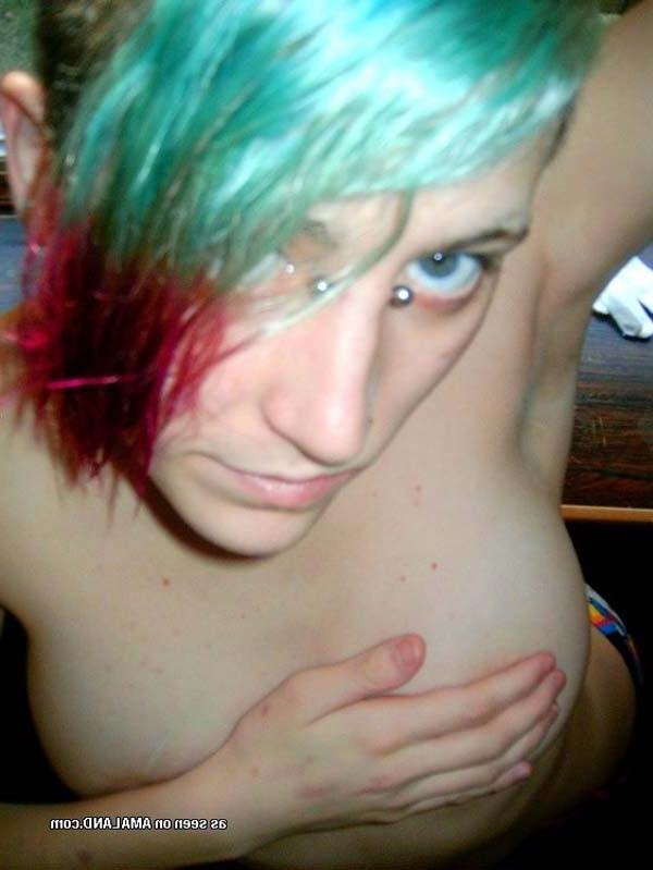16P Nice selection of a steamy hot kinky punk GF