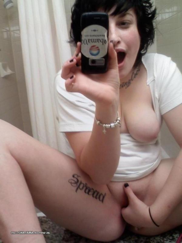 8P Selection of wild and sexy scene girlfriends posing on cam