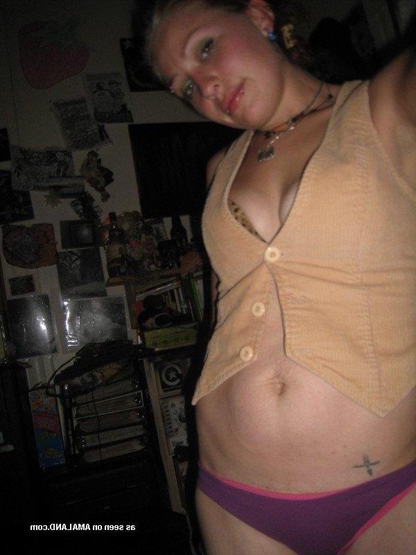 9P Sexy inked chick enjoys flashing her fine tits