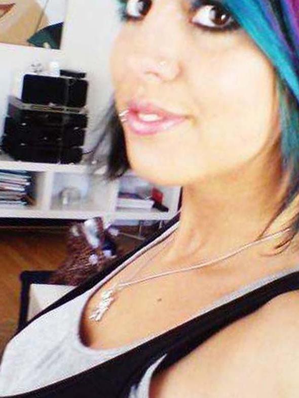 16P Nice galery of amateur sexy kinky alterative chicks