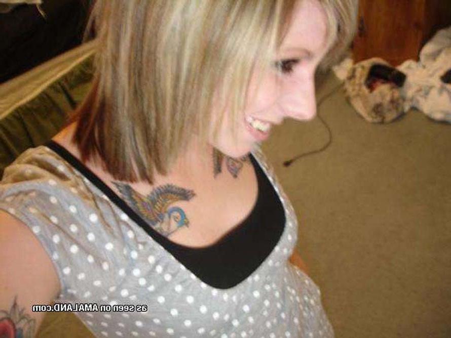 16P Gallery of steamy hot sexy amateur scene girlfriends