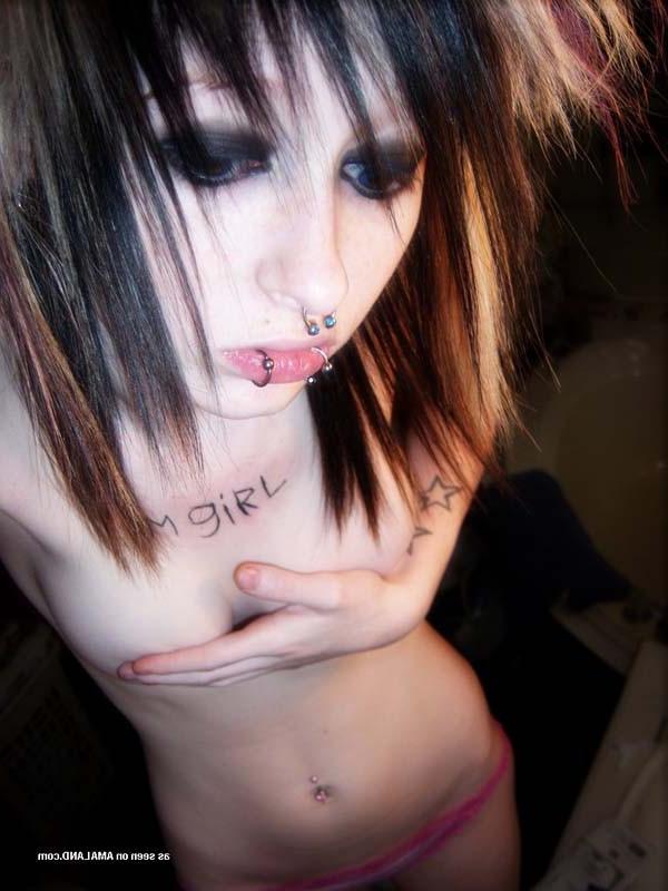 15P Mix of steamy hot amateur sexy scene chicks