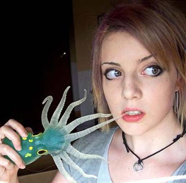 16P Picture gallery of a group of alternative hotties