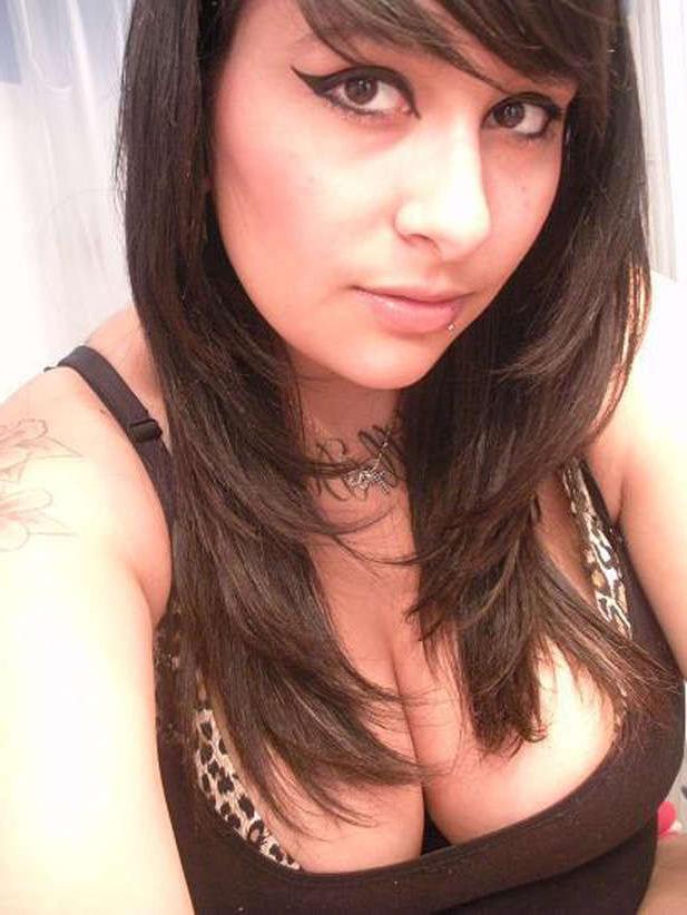 15P Various curvy babesin different poses