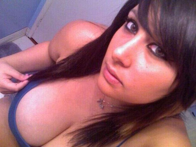 15P Various curvy babesin different poses
