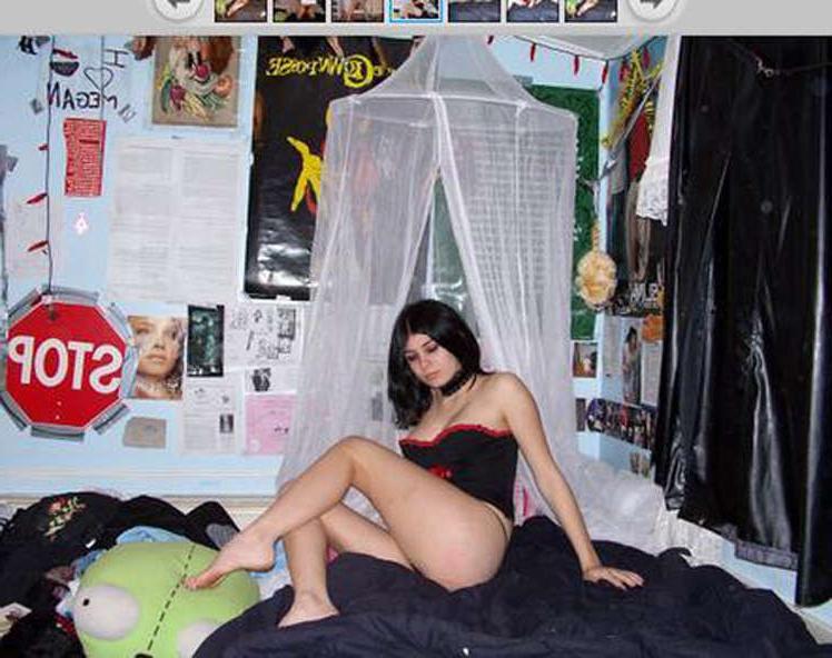 15P Various curvy babesin different poses