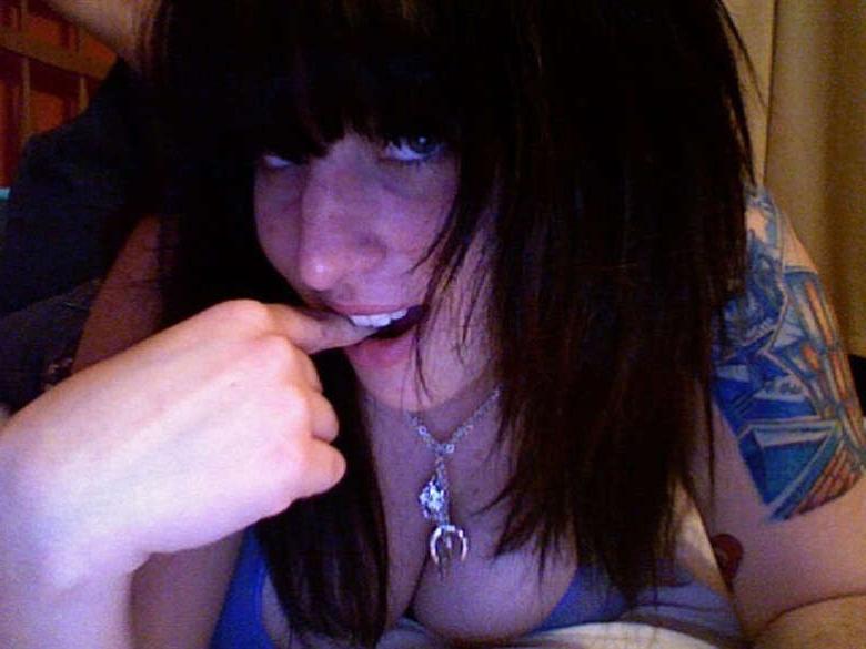 15P Various curvy babesin different poses