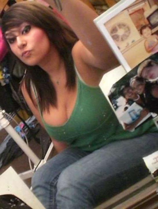 15P Various curvy babesin different poses