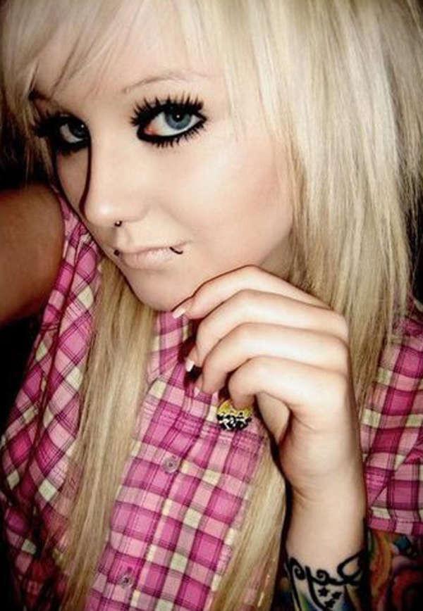 15P Gorgeous scene babes