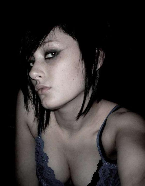15P Gorgeous scene babes