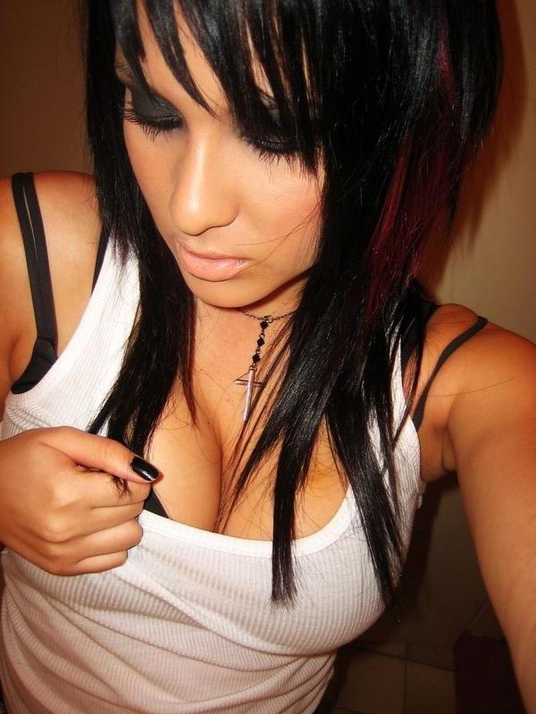 15P Gorgeous scene babes