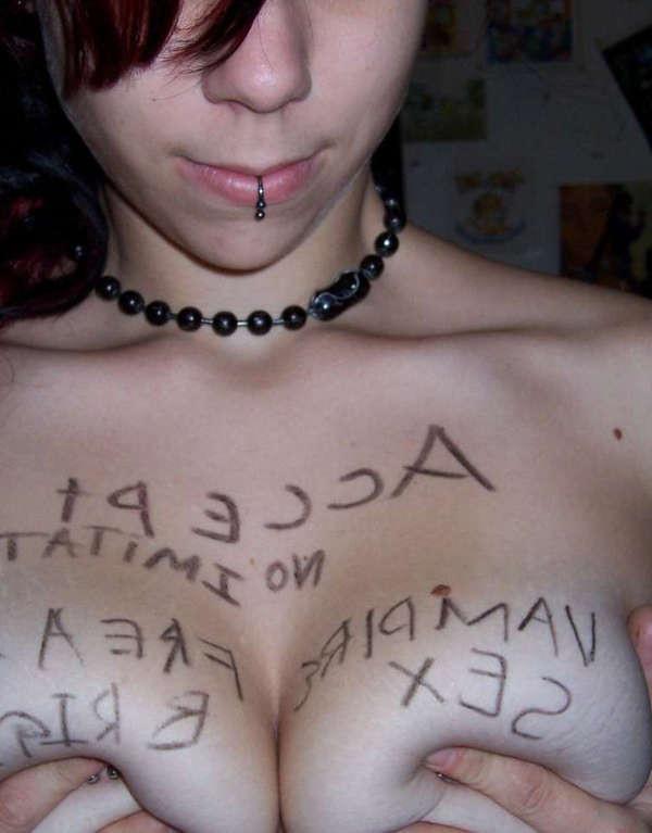 15P Hot scene babe in and out of her lingerie