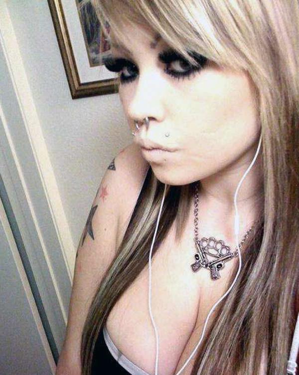 15P Photos of sexy amateur scene bitches