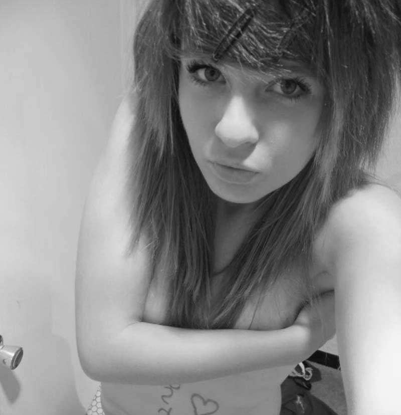 15P Photos of sexy amateur scene bitches