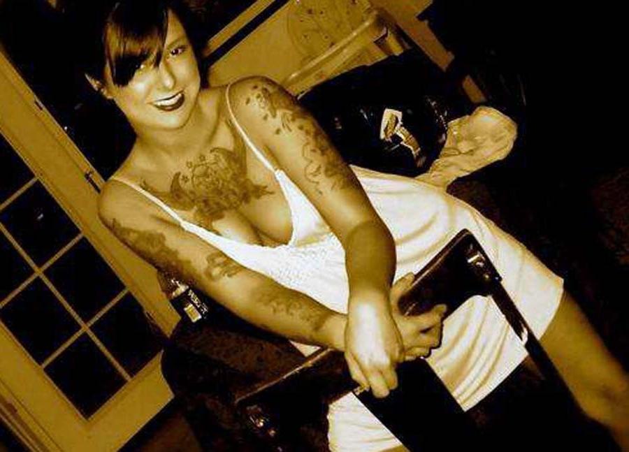 15P Photo set of a group of hot alternative babes