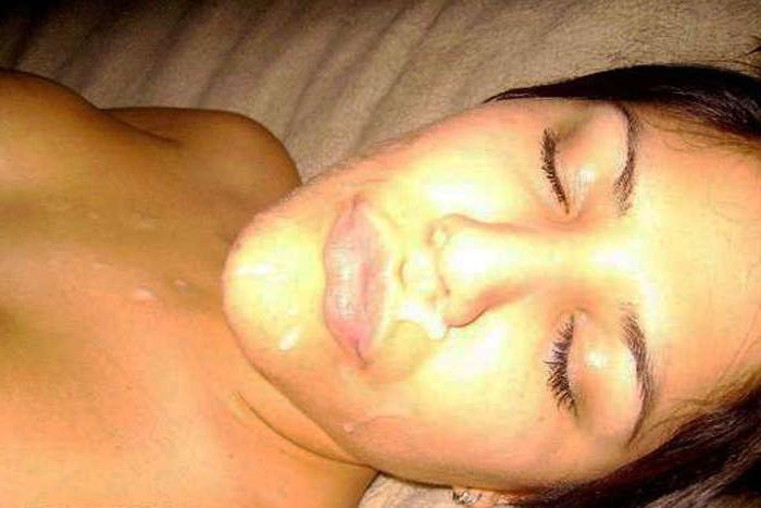 15P Pictures of a kinky babe who got a load of cum facial