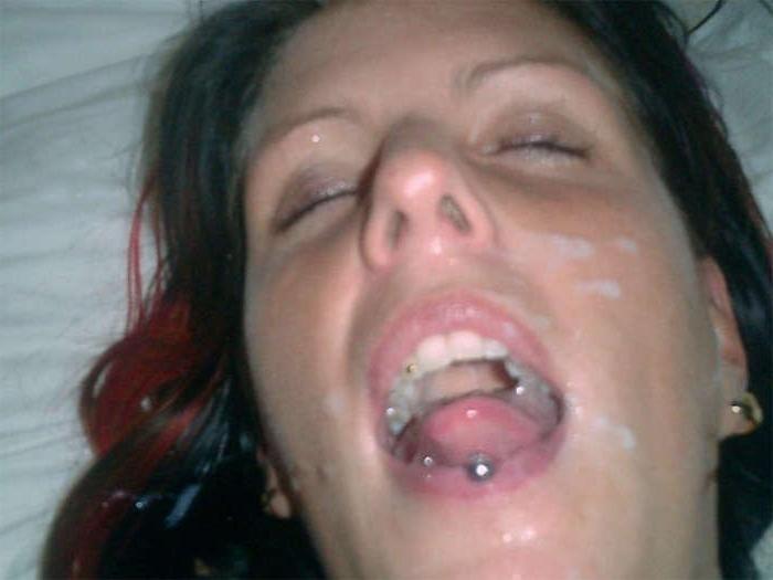 15P Pictures of a group of GFs who love cum