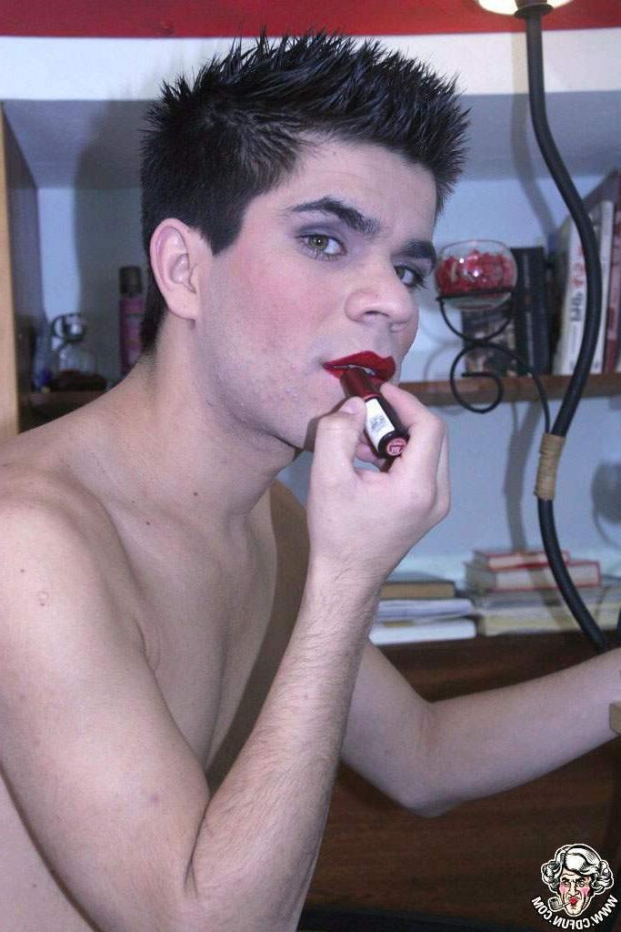 15P Transvestite getting dolled up