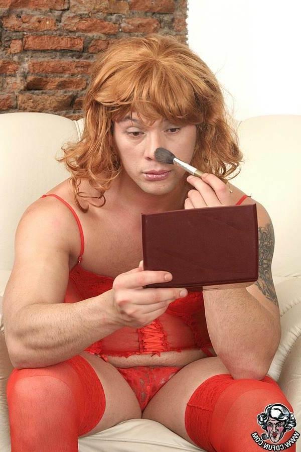15P Transvestite getting dolled up