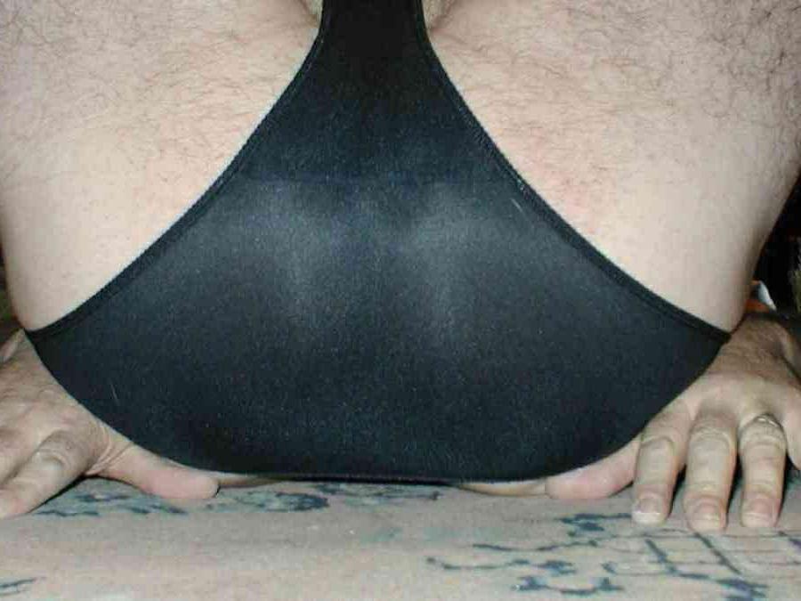 16P Cross dressers in sexy panties
