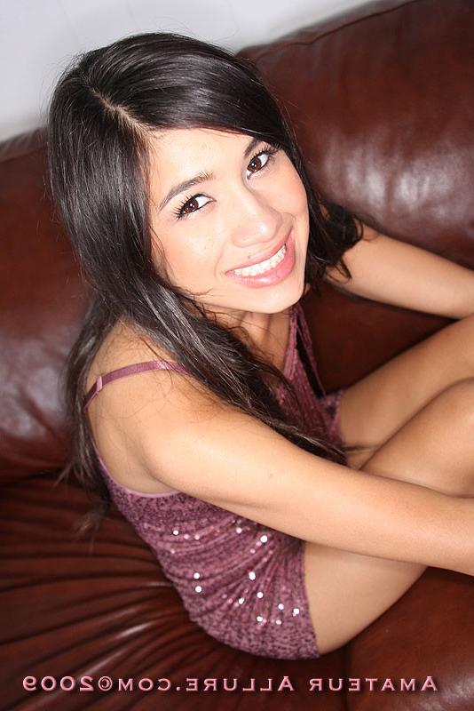 16P teen posing with tiny tits blows cock to swallow cum
