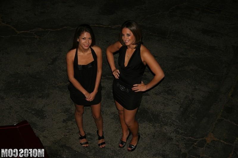 16P Two partygirls get banged while drinking beer