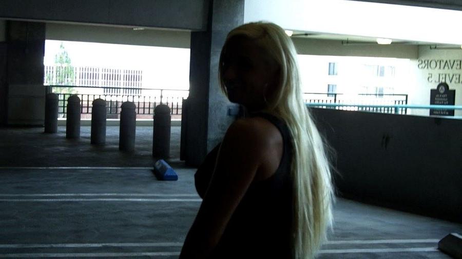 16P Amateur slut sucks off a stranger in a parking lot