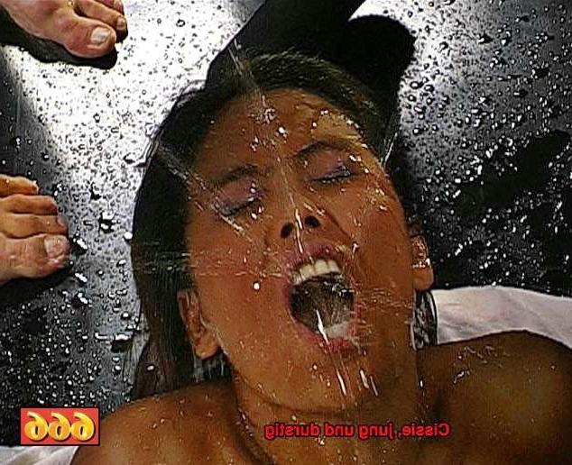 16P Asian chick getting her mouth full of piss and cum