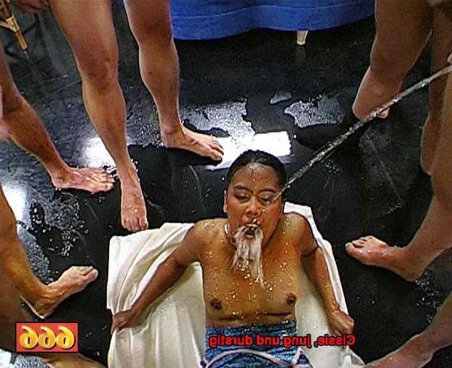 16P Asian chick getting her mouth full of piss and cum