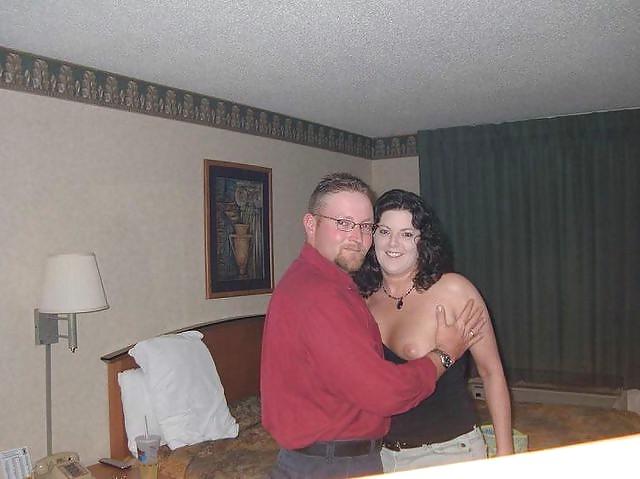 25P ShowOff Slut Wives On Net Display