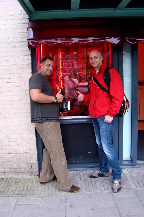 20P Blonde amsterdam red light district hooker gets facialized