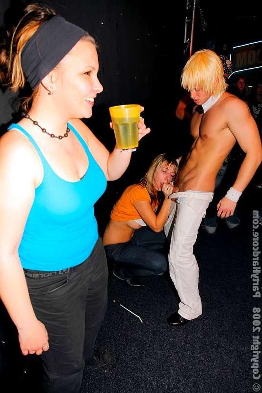 20P Teens claw for strippers and beg them to get naked