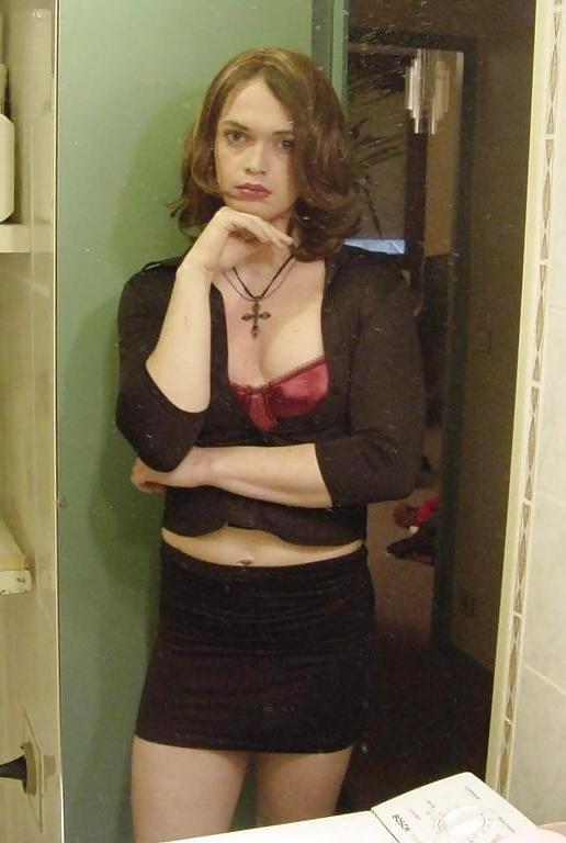 25P WILD AND HORNY CROSSDRESSER, TS & TV