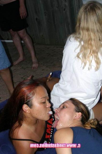 15P Four webgirls sucking cock and eating cum