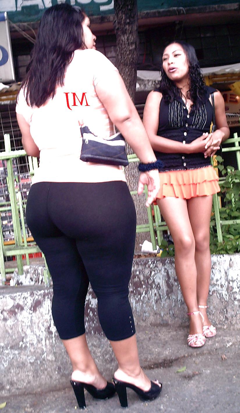 21P Big Booty Thick Mexican Women