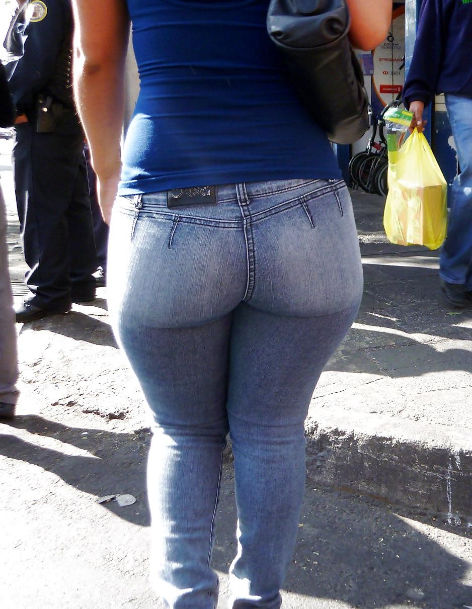 21P Big Booty Thick Mexican Women