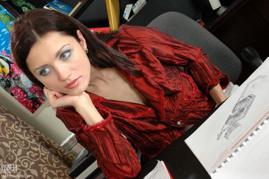 20P Young lady-boss giving her old assistant a raise after hot strap-on fucking