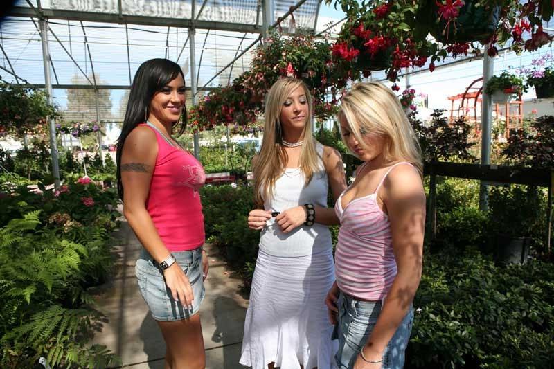 16P Horny cute nasty lesbian babes dildoing 