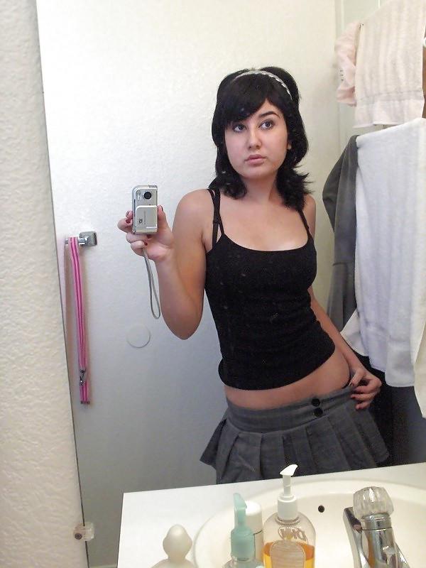 18P Emo Girl 1