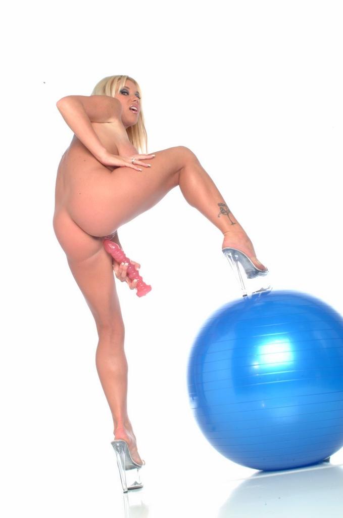 20P Leg on giant ball and dildo in pussy masturbation